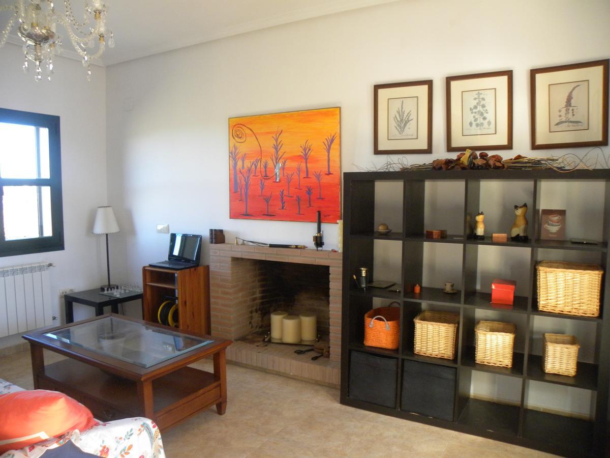 El Jardin De Los Gatos Apartament Caces Dış mekan fotoğraf