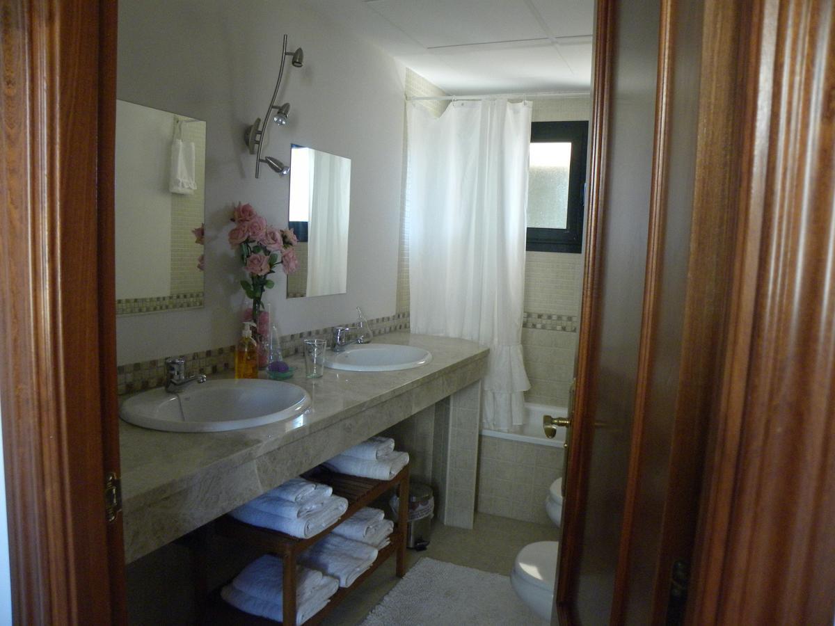 El Jardin De Los Gatos Apartament Caces Dış mekan fotoğraf