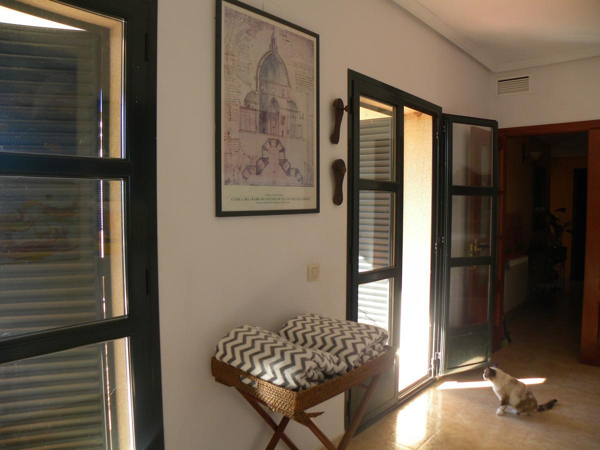 El Jardin De Los Gatos Apartament Caces Dış mekan fotoğraf